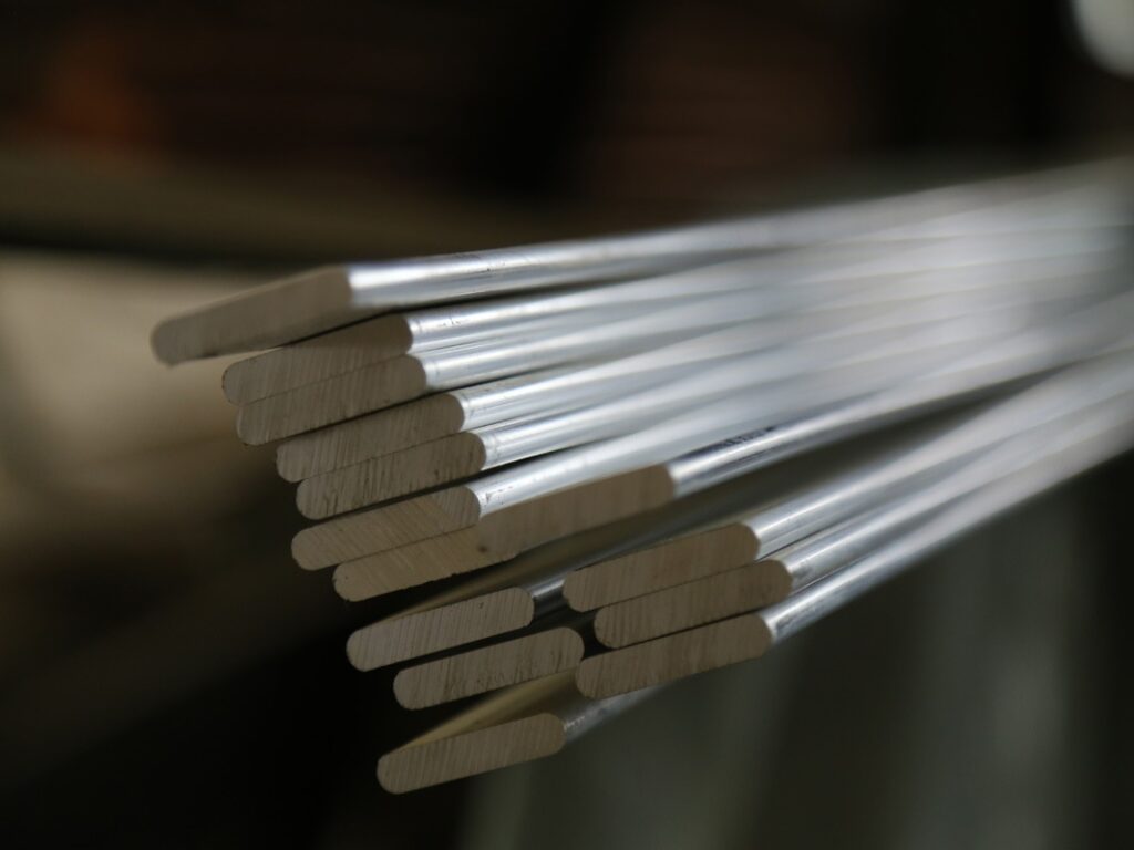 Алюминиевая шина 100х2 100 мм 2 мм АМг6 ГОСТ 13616-97