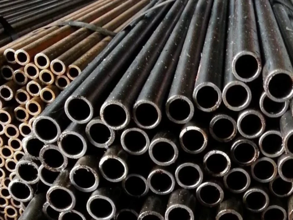 Цельнотянутая стальная труба теплодеформированная 9 мм 2.5 мм 20Х ГОСТ 8733-74