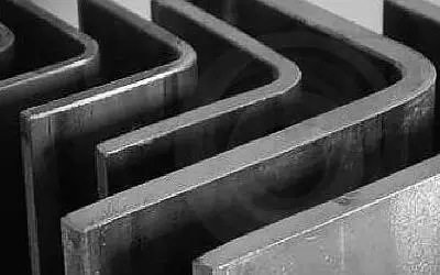 Конструкционный уголок неравнополочный низколегированный горячекатаный 125 мм 80 мм 12 мм 15ХСНД ГОСТ 8510-86