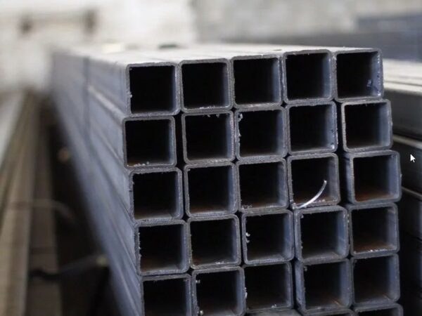 Алюминиевая квадратная труба 50 мм 50 мм 5 мм AW-6060 T6 EN 573-3