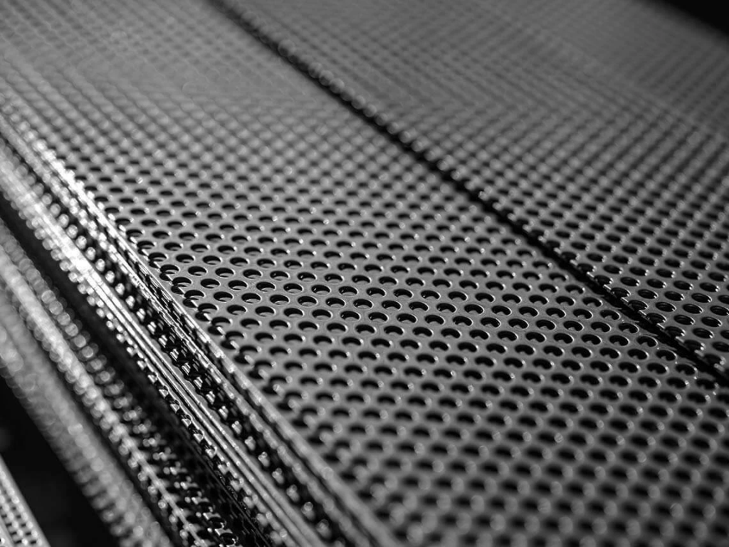 Нержавеющий перфорированный лист Rv 0.35 мм 1.5 мм 3 мм 12Х17 ГОСТ 5582-75