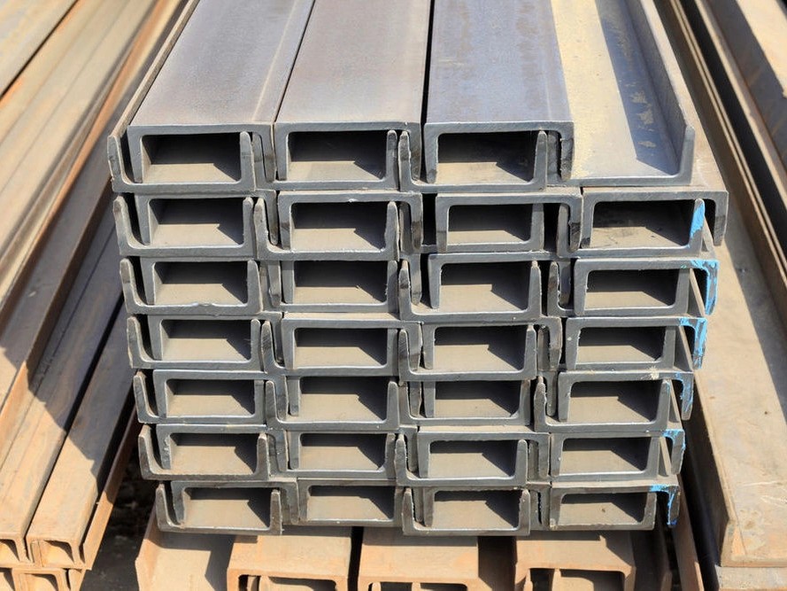 Нержавеющий швеллер горячекатаный 100 мм 46 мм 4,2 мм 08Х17Н13М2Т ГОСТ 8240-97