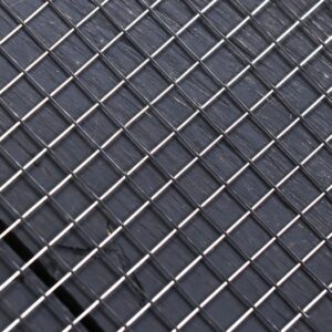 Нержавеющая сварная сетка 100 мм 100 мм 4 мм 12Х18Н9Т ГОСТ 23279-2012