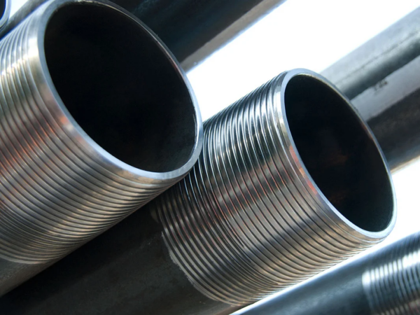 Нержавеющая труба с резьбой 74 мм 3.2 мм 12Х18Н12Т