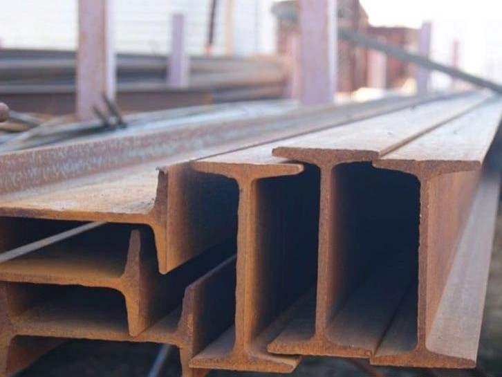 Нормальные двутавры 90Б2 900 мм 300 мм 15.5 мм Ст0 ГОСТ 26020-83