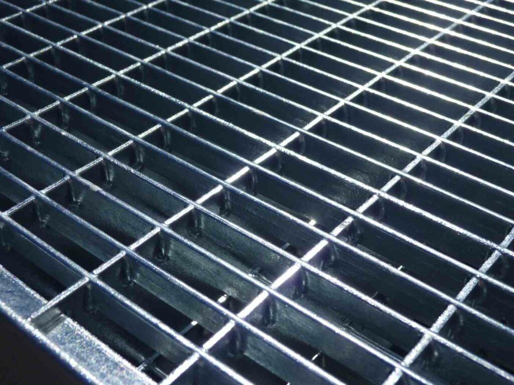 Прессованный настил нержавейка 1200х1000 мм 33х11 мм 30x2 мм ТУ 25.11.23-015-57099372-2018