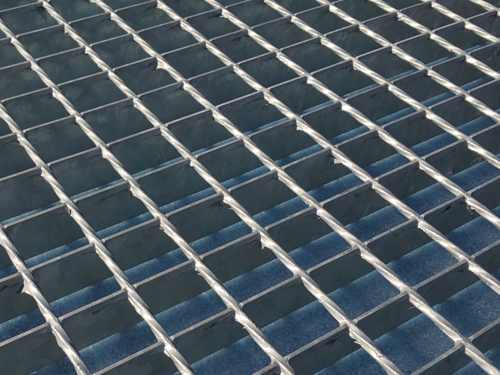 Настил сварной ступень 800x270 33x33 30x2 ТУ 25.11.23-001-64650333-2016