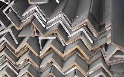 Стальной равнополочный уголок гнутый горячекатаный 100х100 100 мм 100 мм 12 мм Ст5пс ГОСТ 19771-93