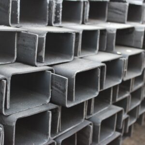 Стальной швеллер гнутый холоднокатаный равнополочный 100 мм 100 мм 100 мм 3 мм 08пс ГОСТ 8278-83