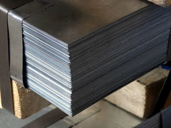 Свинцовый холоднокатаный лист 1200 мм 600 мм 2 мм С3 ГОСТ 9559-89